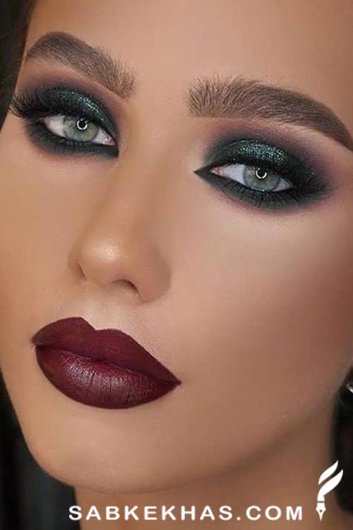 رژ لب قرمز زرشکی رژ لب قرمز زرشکی