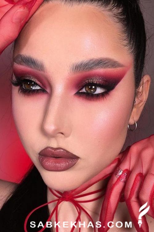 رژ لب زرشکی روشن رژ لب زرشکی روشن