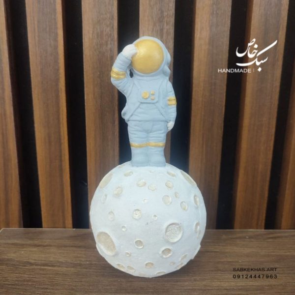 مجسمه دکوری فضانورد