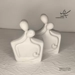 مجسمه همدم