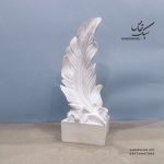 استند برگ خمیده