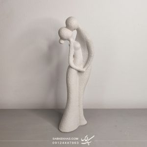 دکوری زن و مرد بوسه