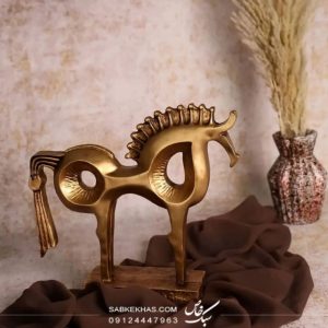 مجسمه اسب رخش