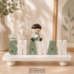 استند اسم کودک شاهان